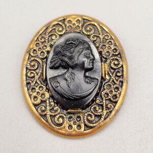 Robbins Co Attleboro Black Cameo Gold Tone Frame Tube Pin Closure